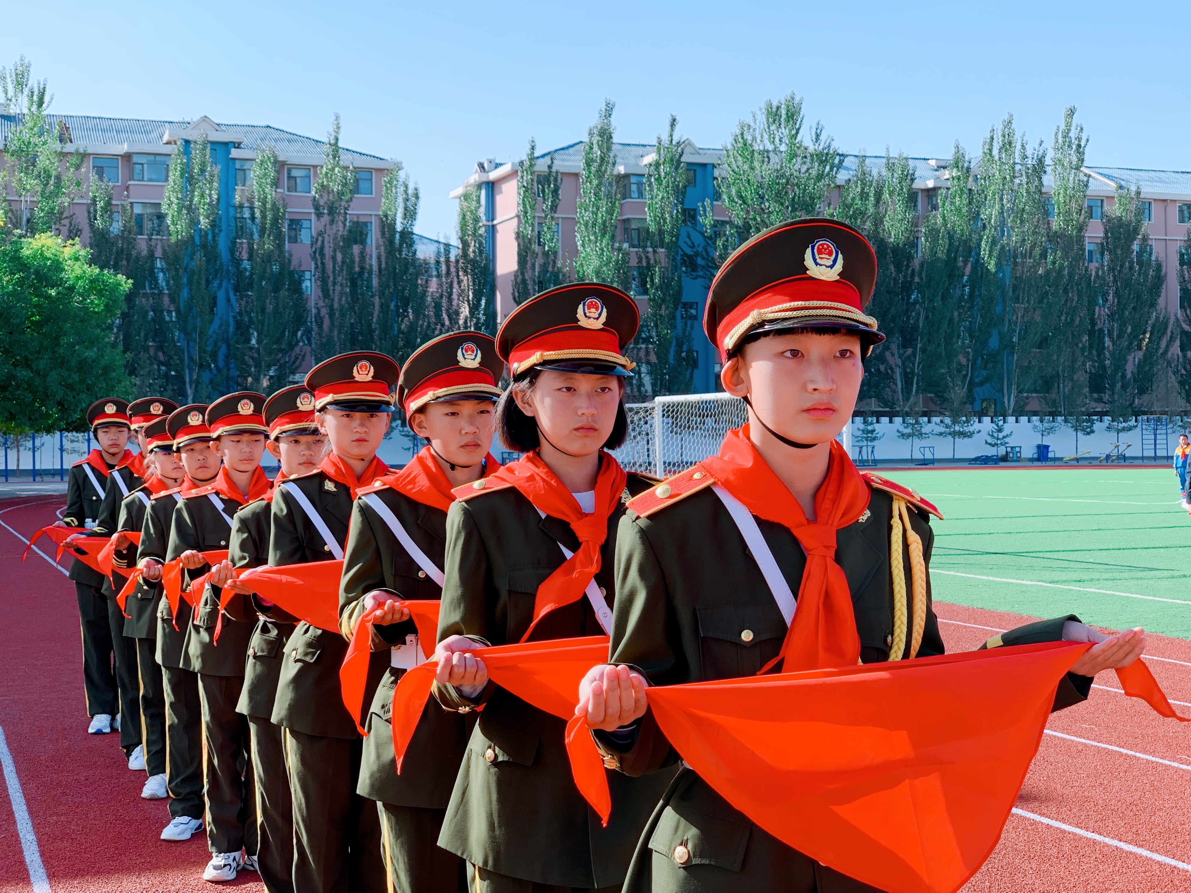 党建与德育相结合（少先队员入队仪式）.jpg